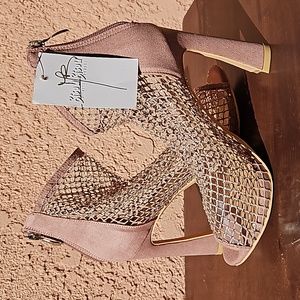 Bisou Bisou Brianna mesh rhinestones pep toes heel sandals size 8